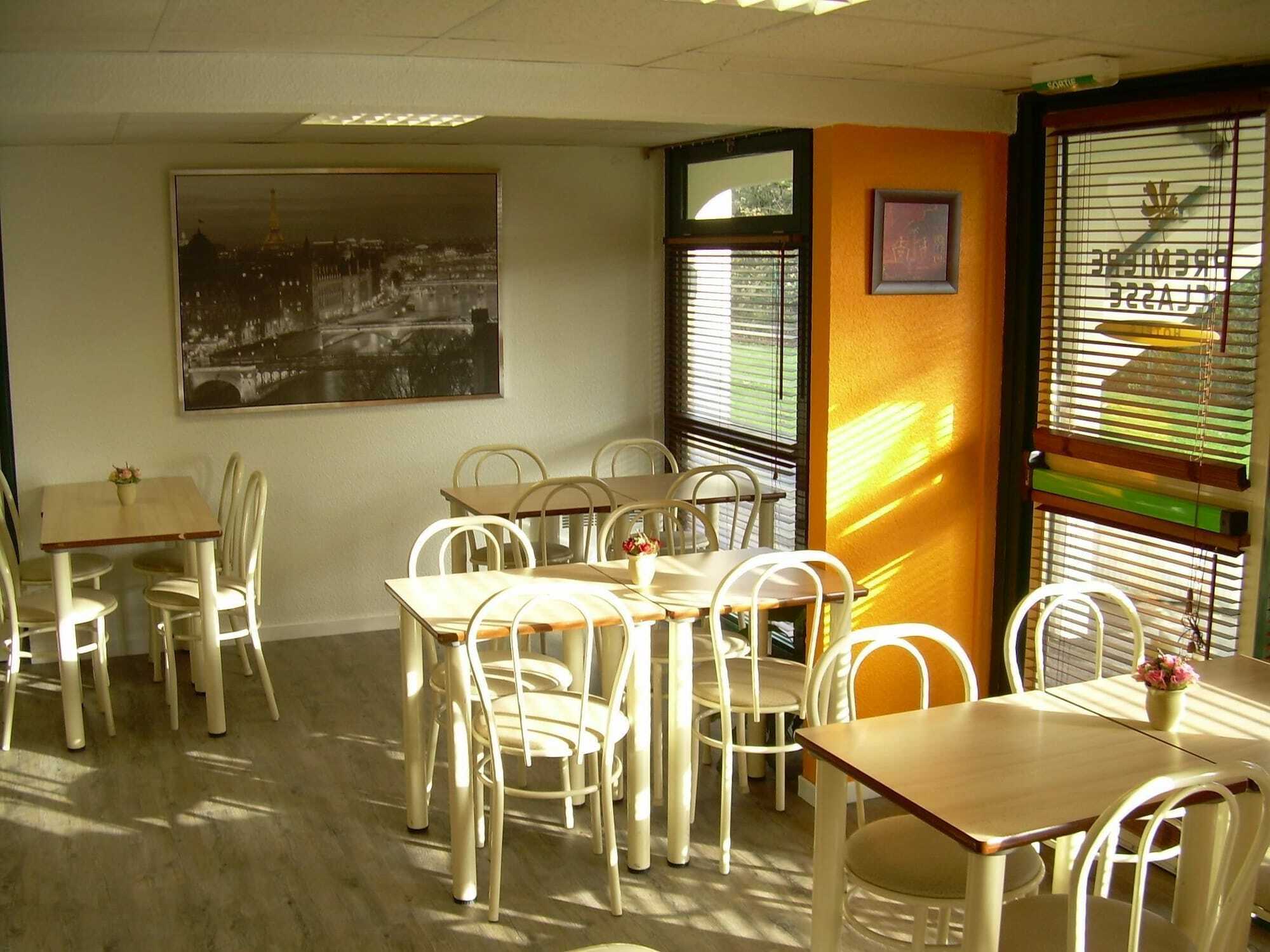 Classic Hotel - Fontenay-Trésigny Eksteriør billede